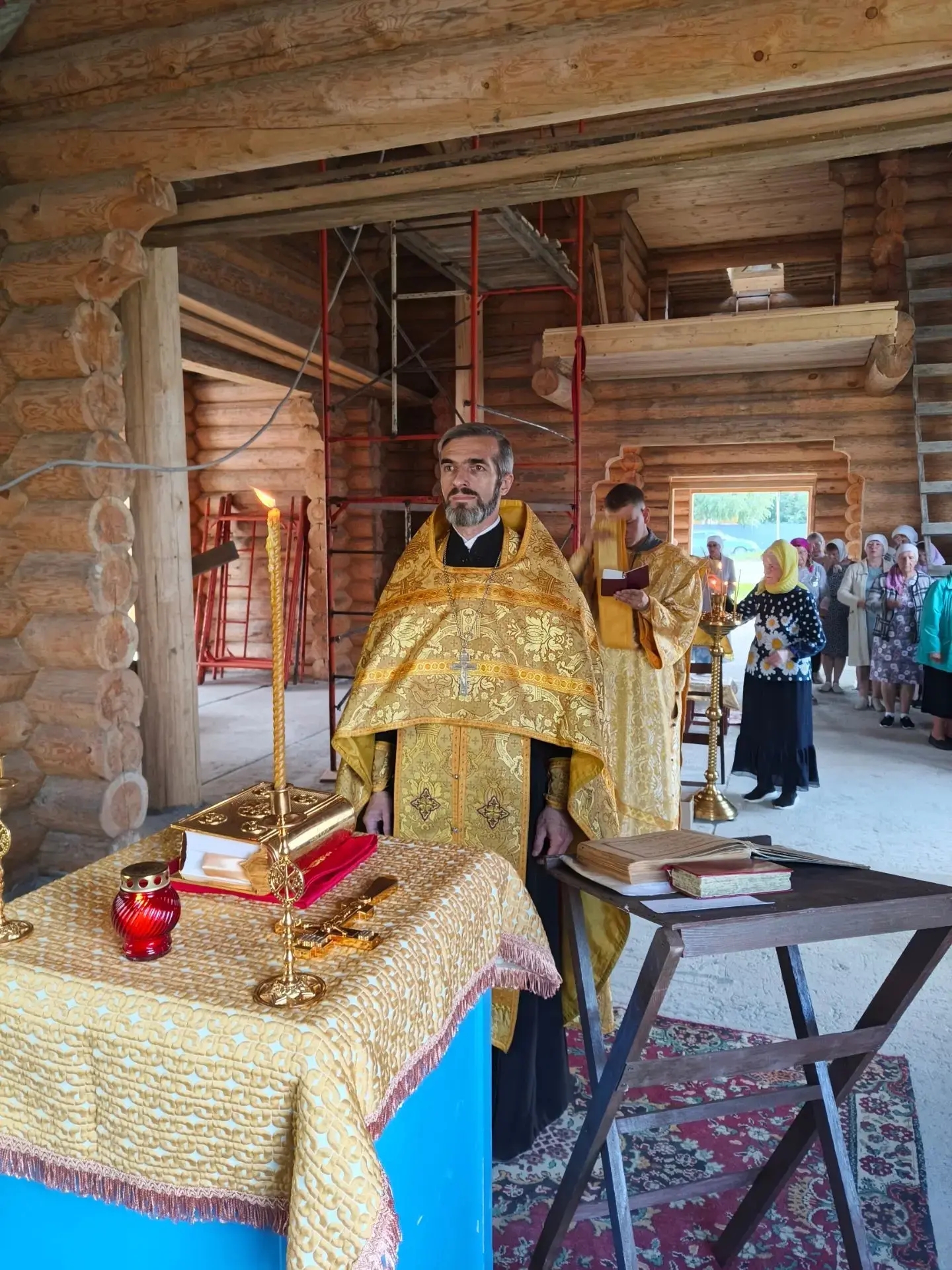 В канун Рождества Иоанна Предтечи совершили Всенощное бдение в Смоленском храме г. Лузы