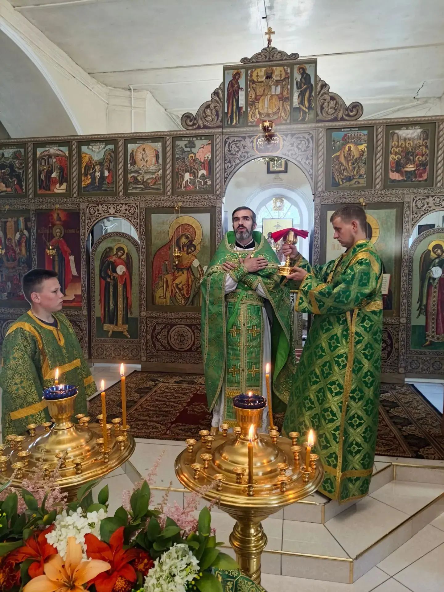В день обретения честных мощей преподобного Сергия Радонежского в Введенском кафедральном соборе совершили Божественную литургию.