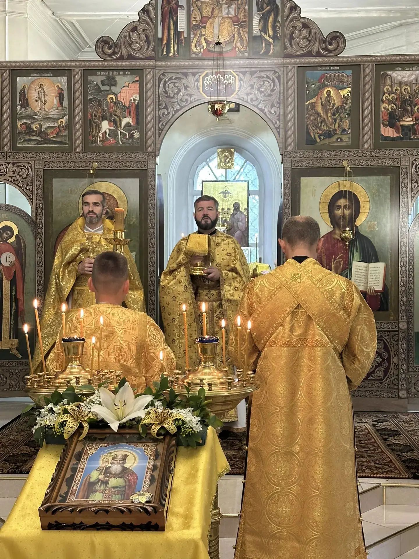 В День Крещения Руси торжественное богослужение возглавил архимандрит Владимир (Дяченко)