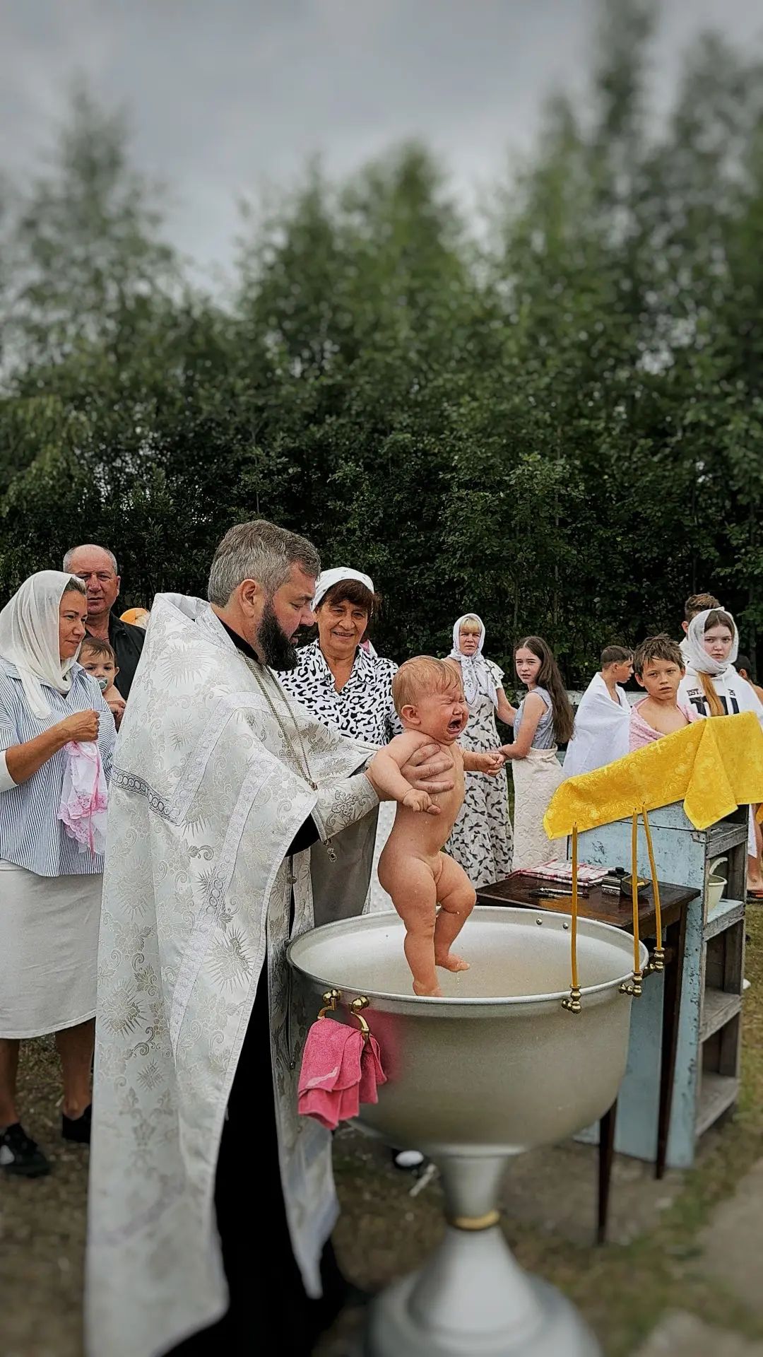 28 июля 2026 года, в День Крещения Руси, состоялось массовое Крещение в водах святого источника Недумы